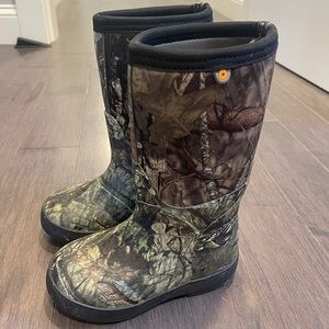 Boys Camo Bogs